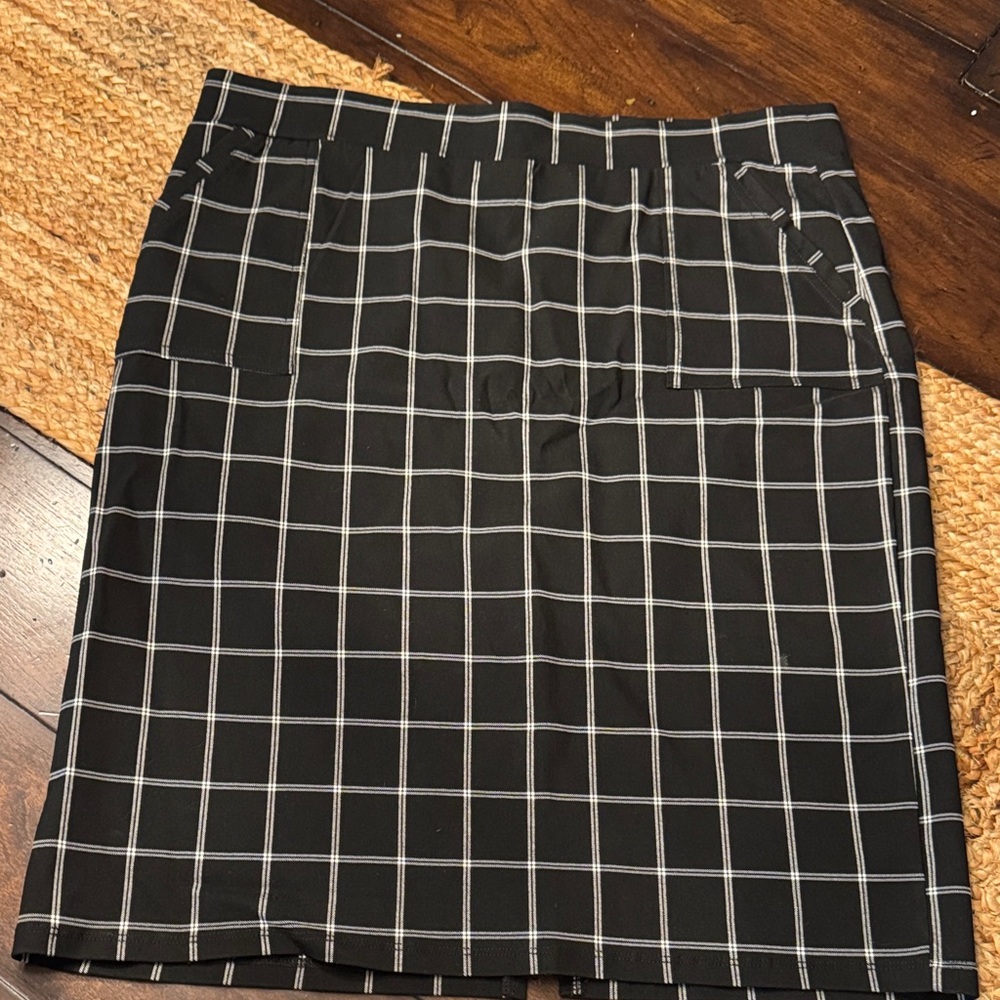 Black and White Checkered Women's Skirt